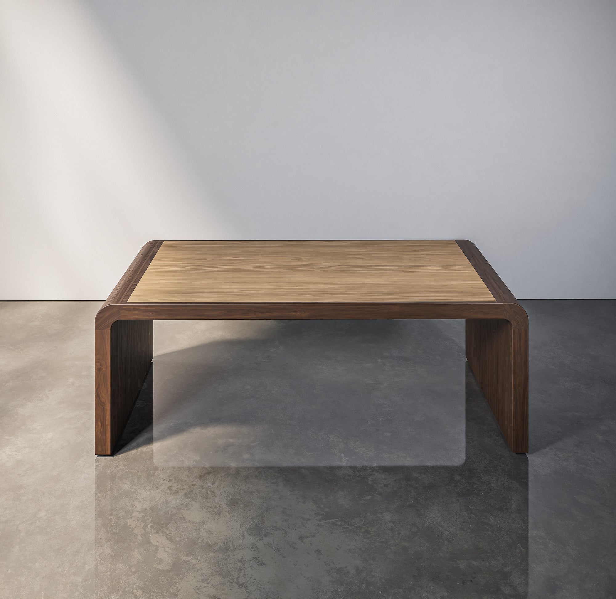 Contrast Wood Coffee