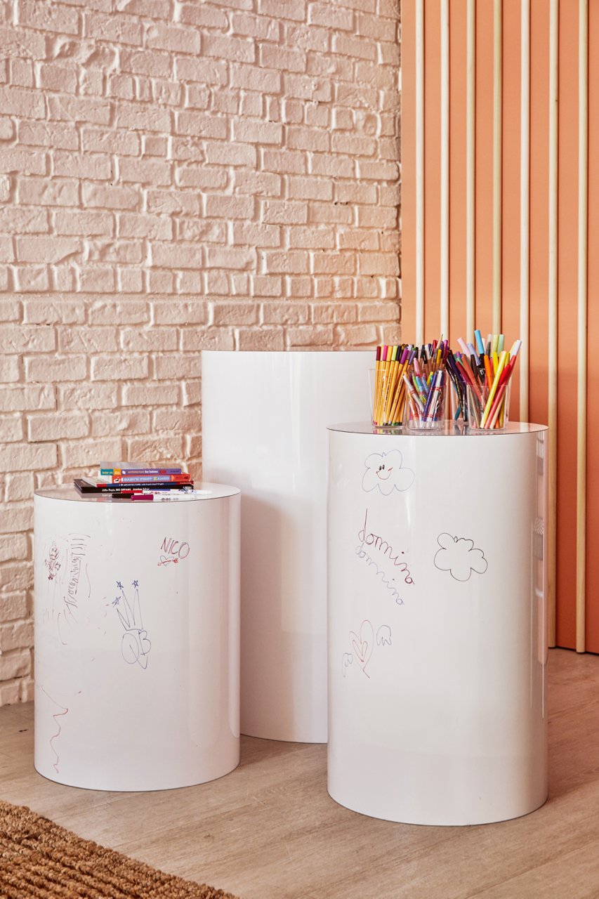 Kalorama Divider Wall