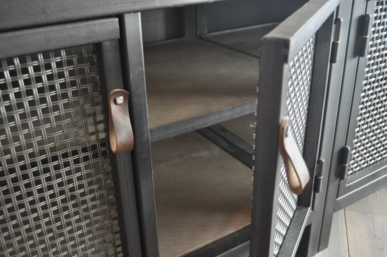 Sutorēji Credenza and Hutch