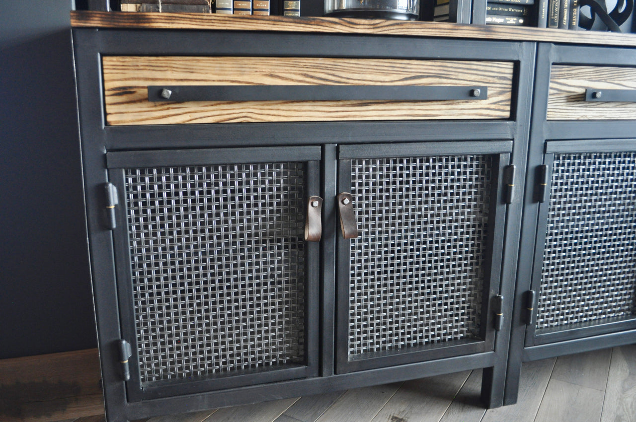 Sutorēji Credenza and Hutch